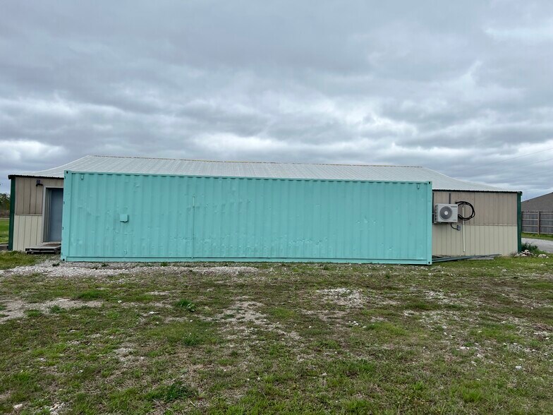 More Photos Of 15148 S 33rd West Ave, Glenpool Manufacturing For Lease