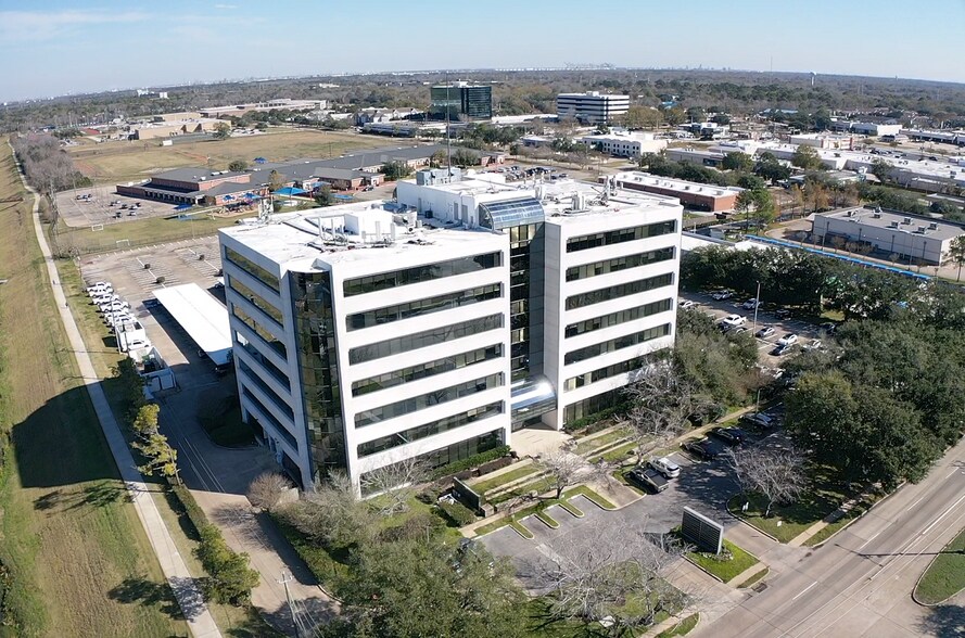 More Photos Of 16055 Space Center Blvd, Houston Office For Lease