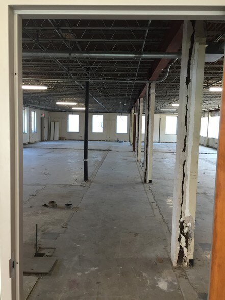 More Photos Of 1114 Clinch Ave, Knoxville Office For Sale