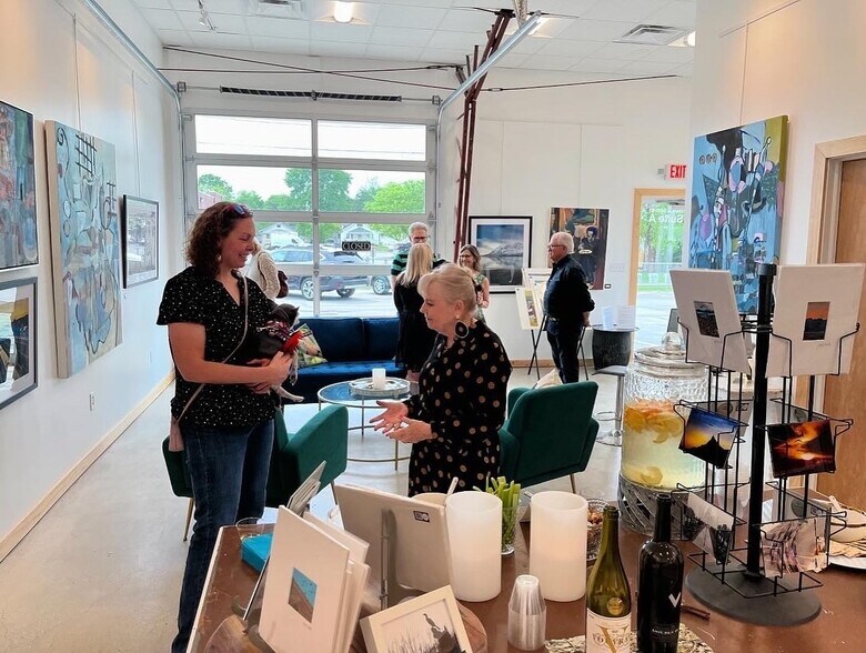 More Photos Of 1055 E 54th St, Indianapolis Loft Creative Space For Lease