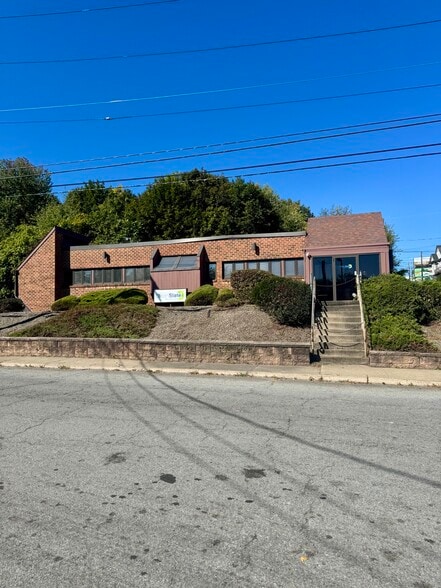 More Photos Of 397 N 9th Ave, Scranton Medical For Sale