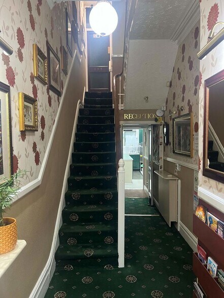More Photos Of 29-31 Albert Rd, Blackpool Hotel For Sale