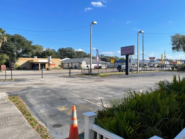 More Photos Of 13518 N Florida Ave, Tampa Auto Dealership For Sale