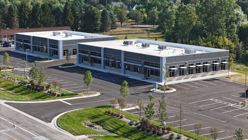 More Photos Of 26800 Pontiac Trl, South Lyon General Retail For Lease