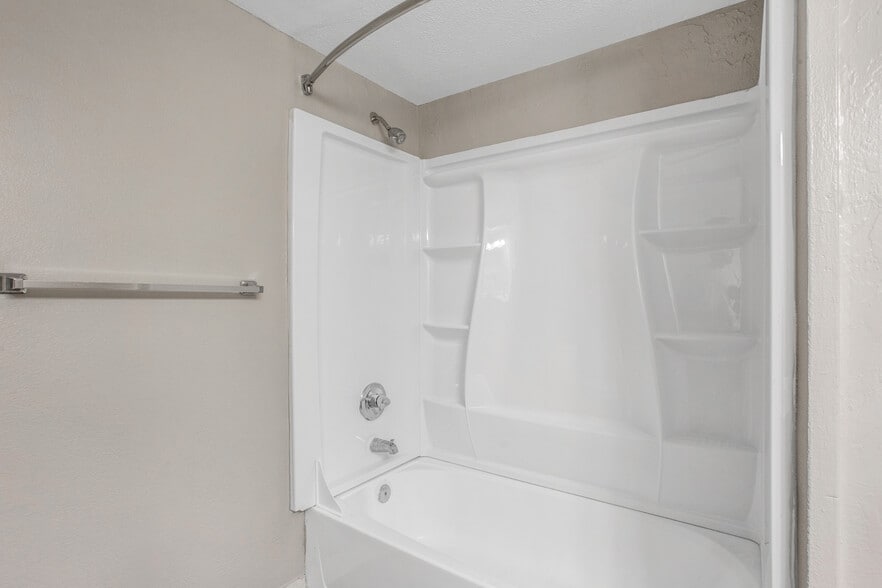 More Photos Of 201 Avian Dr, Vallejo Apartments For Sale