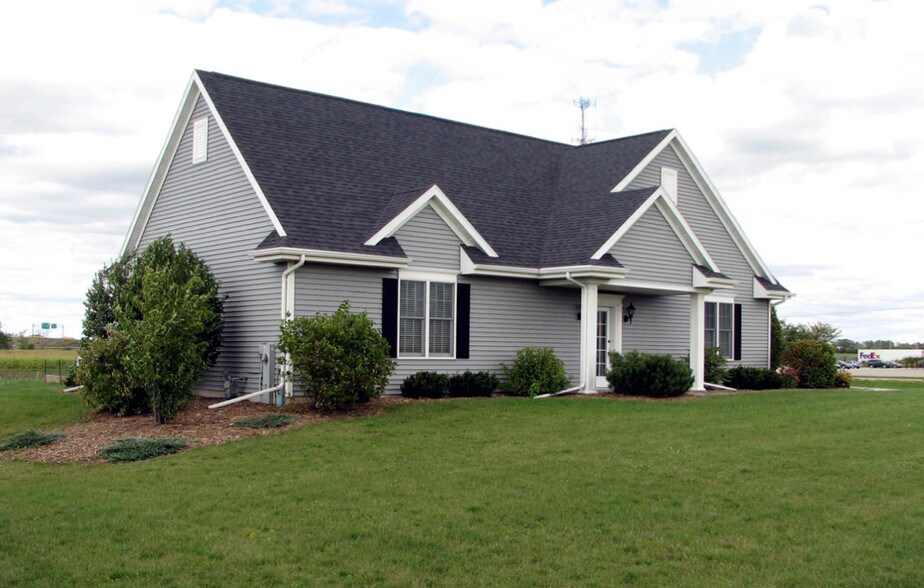 Primary Photo Of 5676 County Road II, Larsen Office For Sale