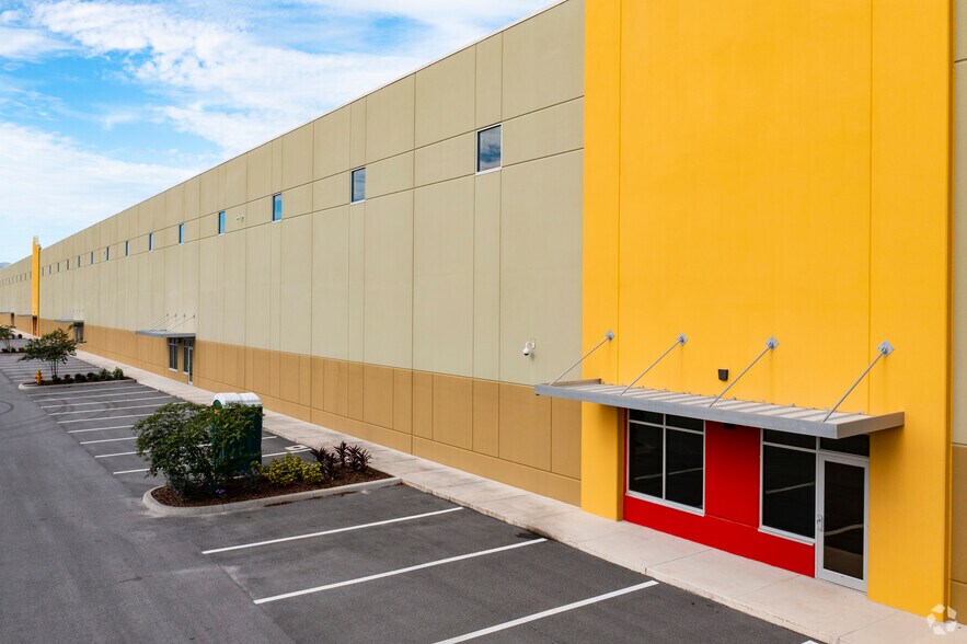 More Photos Of 4000 & 4040 N Combee Rd, Lakeland Unknown For Lease