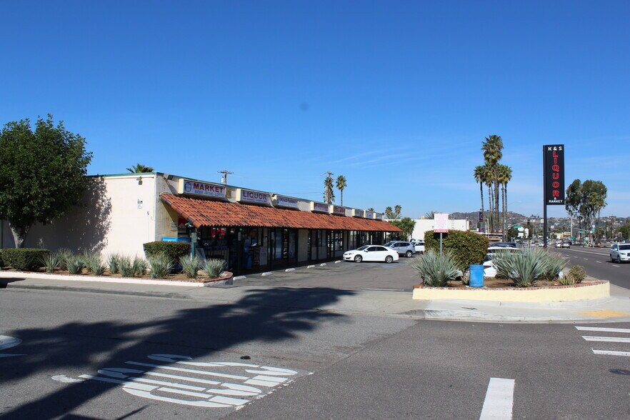 More Photos Of 305-321 N Ash St, Escondido Storefront For Lease