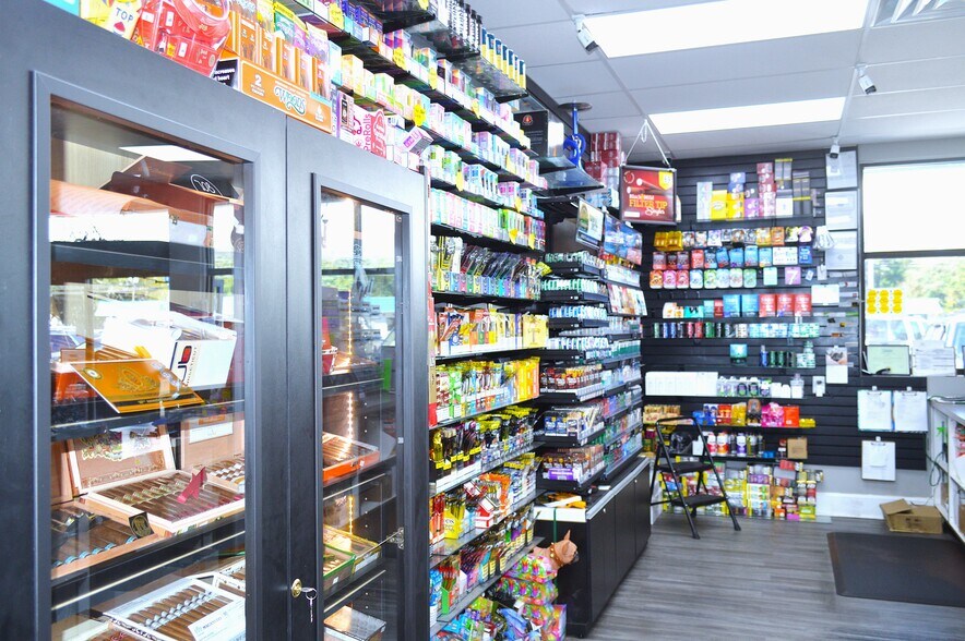 More Photos Of 341 S Main St, Bishopville Service Station For Sale