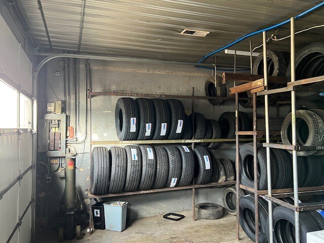 More Photos Of 202 N High St, Mount Orab Auto Repair For Sale