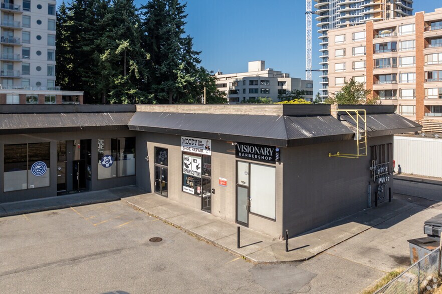 More Photos Of 1513-1527 Johnston Rd, White Rock Storefront For Lease