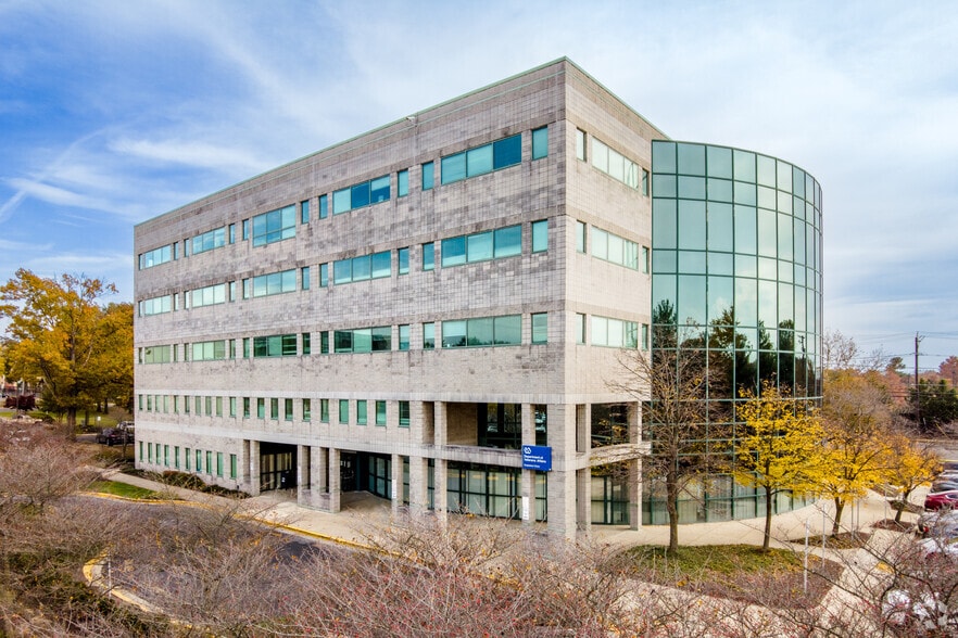 Primary Photo Of 5801 Allentown Rd, Camp Springs Medical For Lease