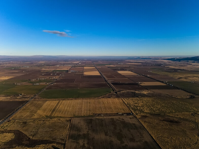 More Photos Of 11793 Fort Rd, White Swan Manufacturing For Sale