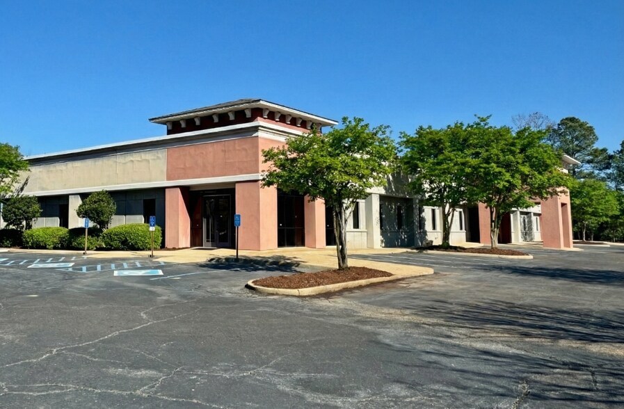 Primary Photo Of 1025 Northpark Dr, Ridgeland Office For Sale