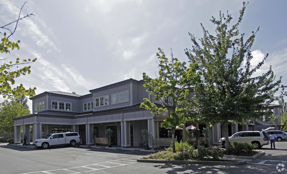 More Photos Of 8417-8435 SE 68th St S, Mercer Island Unknown For Lease