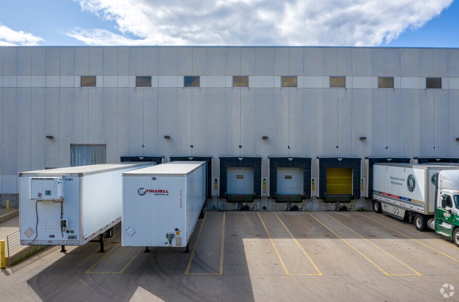 More Photos Of 3860 Pheasant Ridge Dr NE, Blaine Warehouse For Lease