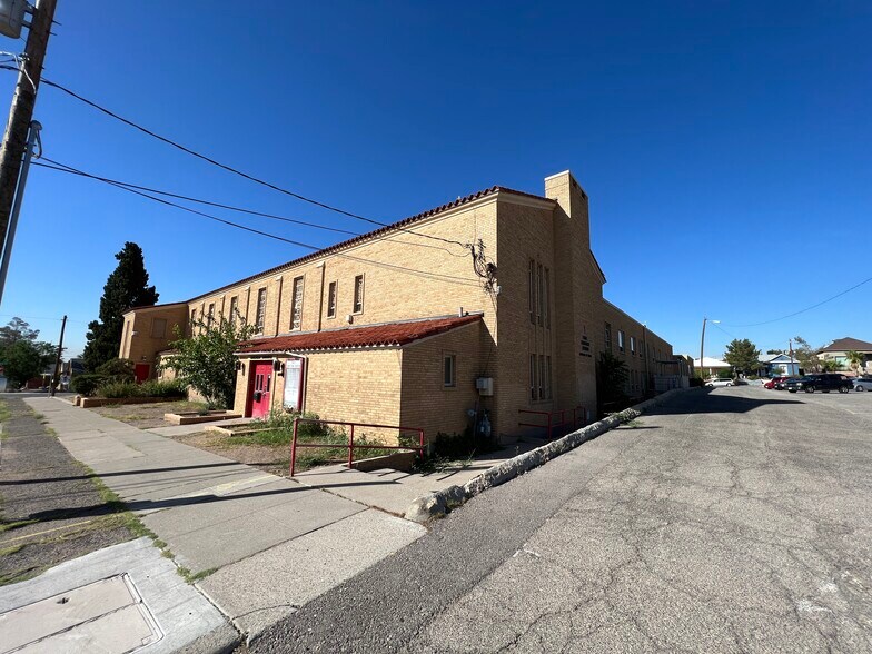More Photos Of 901 Arizona Ave, El Paso Schools For Sale