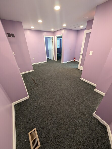 More Photos Of 7270-7278 Cradlerock Way, Columbia Medical For Sale