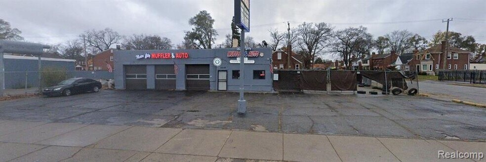 Primary Photo Of 10520 W 7 Mile Rd, Detroit Auto Repair For Sale