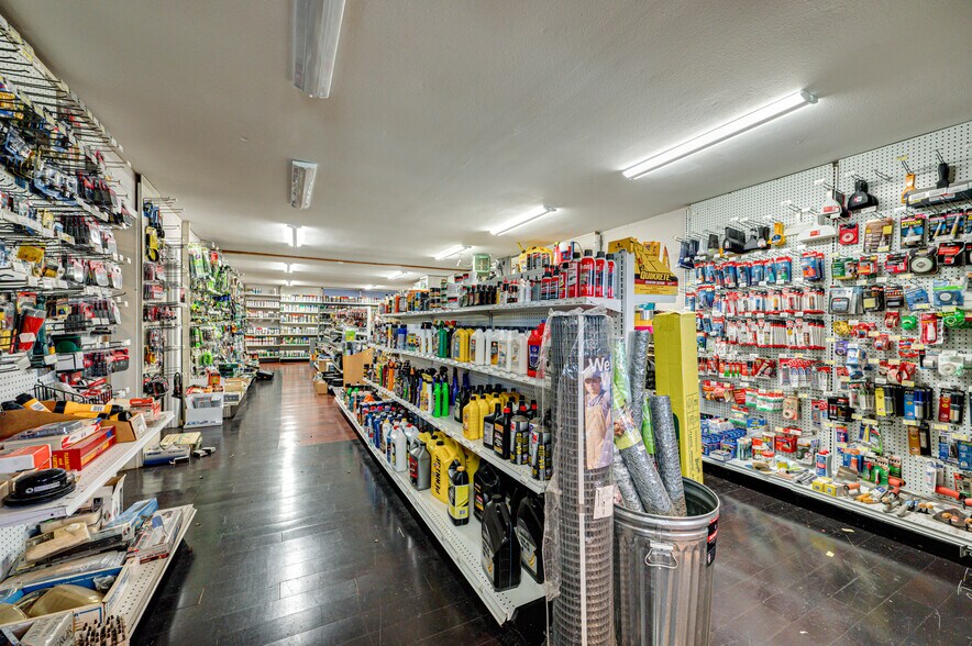 More Photos Of 39618 NE 216th Ave, Amboy Freestanding For Sale