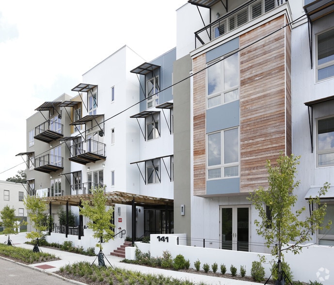 More Photos Of 141 Napoleon St, Baton Rouge Multifamily For Sale