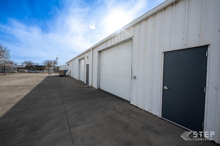 More Photos Of 425 15th St, Greeley Showroom For Sale