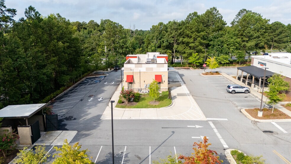More Photos Of 2021 Commerce Dr N, Peachtree City General Retail For Sale