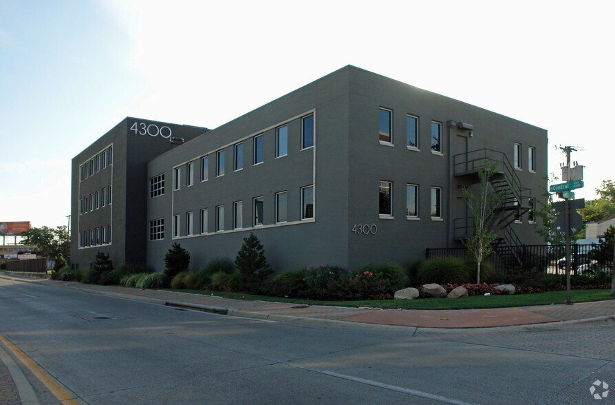 More Photos Of 4300 N Central Expy, Dallas Office For Lease