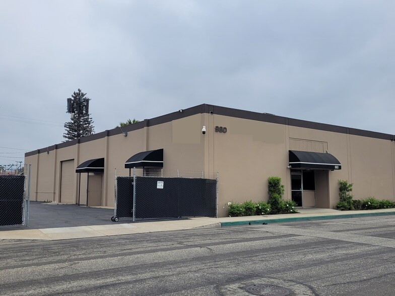 Primary Photo Of 954-960 W Brooks St, Ontario Warehouse For Lease