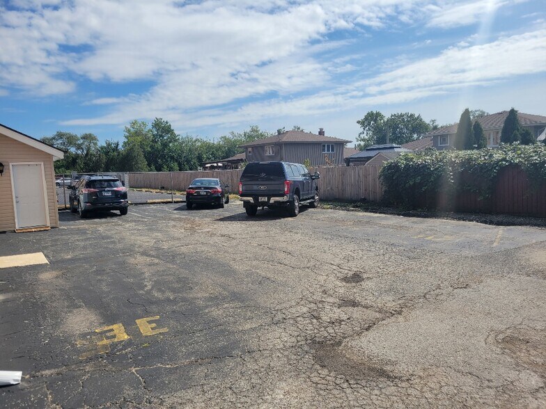More Photos Of 8131 Thomas St, Justice Multifamily For Sale