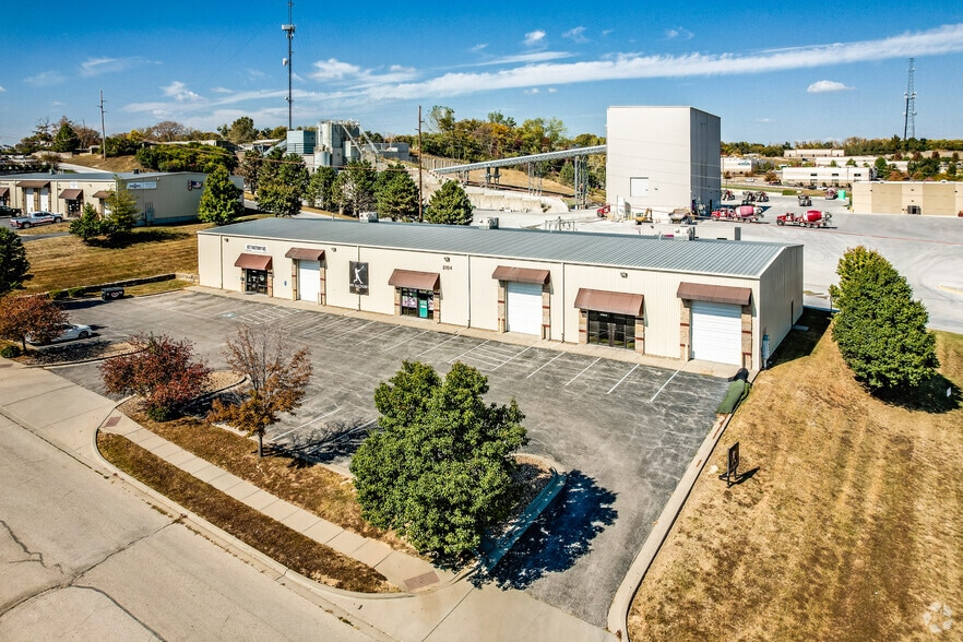 Primary Photo Of 2104 Kara Ct, Liberty Warehouse For Lease