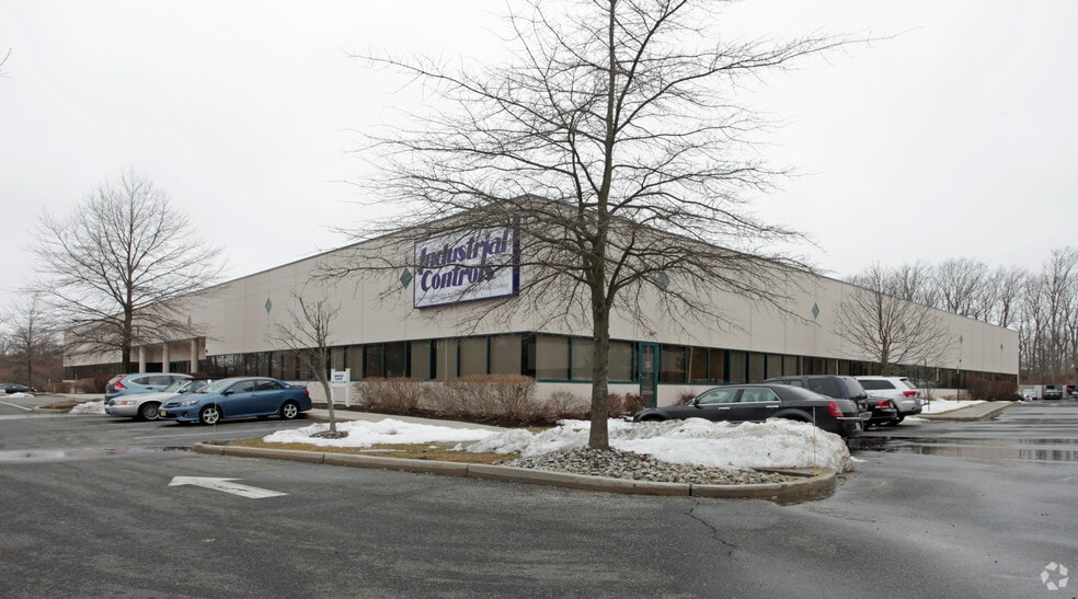 More Photos Of 17-21 Christopher Way, Eatontown Light Distribution For Lease