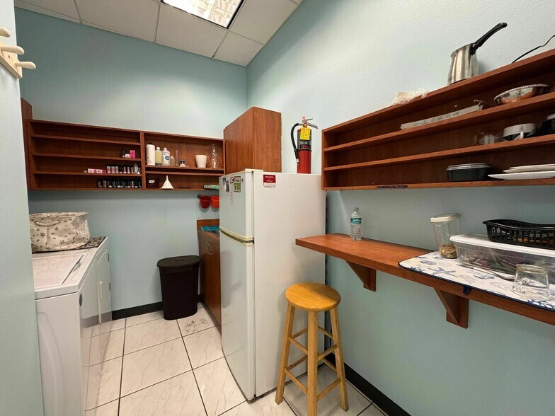 More Photos Of 1227-1239 N Gulfstream Ave, Sarasota Apartments For Lease