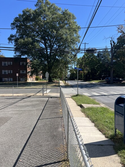 More Photos Of 4118 Queensbury Rd, Hyattsville Freestanding For Lease