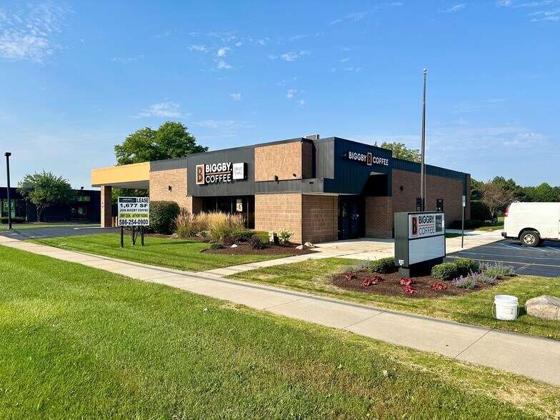 Primary Photo Of 28455 Schoenherr Rd, Warren General Retail For Lease