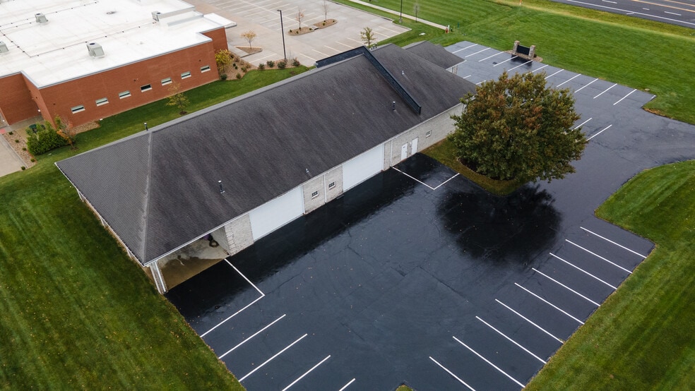 More Photos Of 1186 S State Route 157, Edwardsville Loft Creative Space For Sale