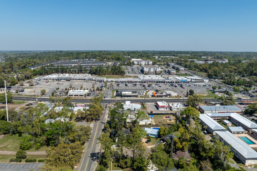 More Photos Of 2020 W Pensacola St, Tallahassee Storefront For Lease