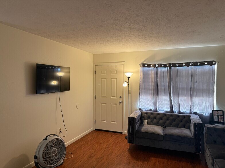 More Photos Of 283 SW Davaca Gln, Lake City Multifamily For Sale