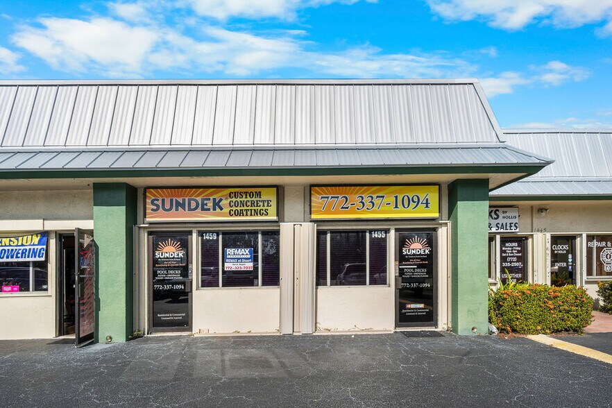 More Photos Of 1459 SE Village Green Dr, Port Saint Lucie Warehouse For Sale