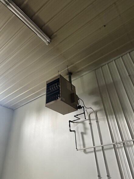 More Photos Of 21601-21627 S Schoolhouse Rd, New Lenox Warehouse For Lease