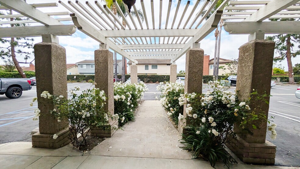 More Photos Of 13326 South St, Cerritos Medical For Lease