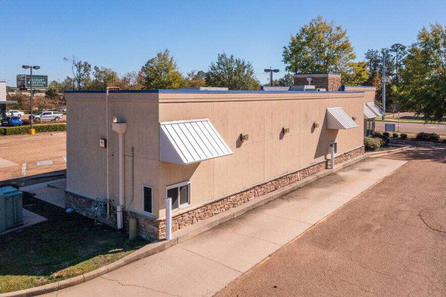 More Photos Of 780 Lake Harbour Dr, Ridgeland Fast Food For Sale