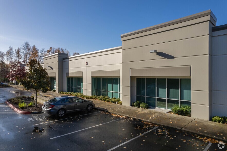 More Photos Of 2230 Lind Ave SW, Renton Flex For Lease
