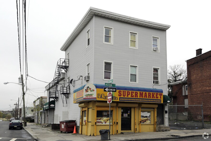 More Photos Of 36 Astor St, Newark Storefront Retail Residential For Lease