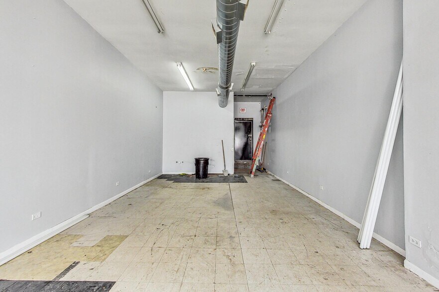 More Photos Of 5140-5144 W Madison St, Chicago Storefront Retail Office For Lease