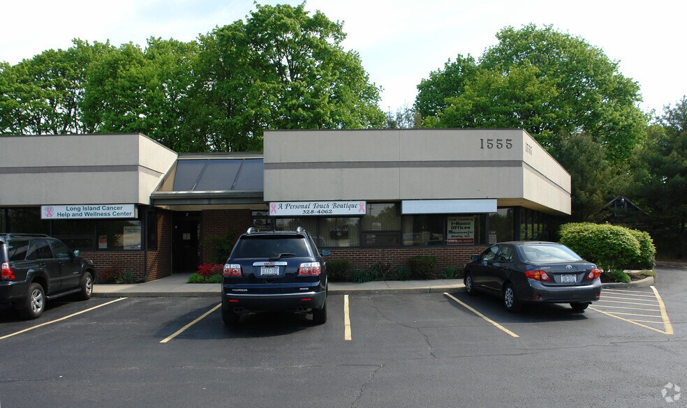 More Photos Of 1555 Sunrise Hwy, Bay Shore Office For Lease