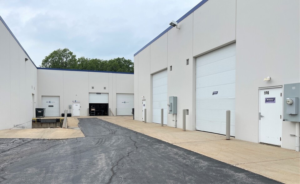 More Photos Of 1585 Beverly Ct, Aurora Warehouse For Sale