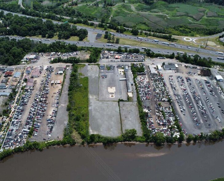 More Photos Of 431 Old Airport Rd, New Castle Industrial For Lease