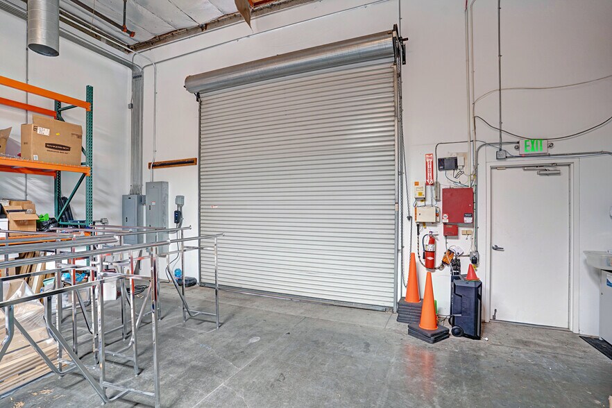 More Photos Of 41551 Date St, Murrieta Light Manufacturing For Sale