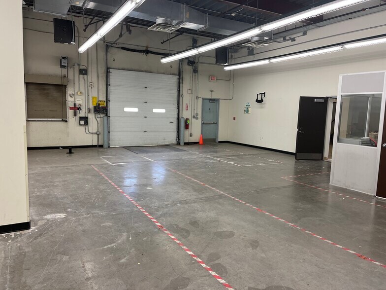More Photos Of 2703 N Central Expy, Richardson Unknown For Lease